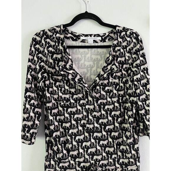 Diane Von Furstenburg Opal Jungle Animal Print Silk Button Front Romper Size 6 - Picture 6 of 12
